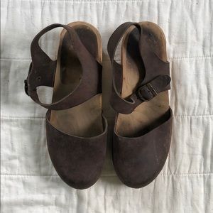 Ana Brown Leather Wooden Clogs